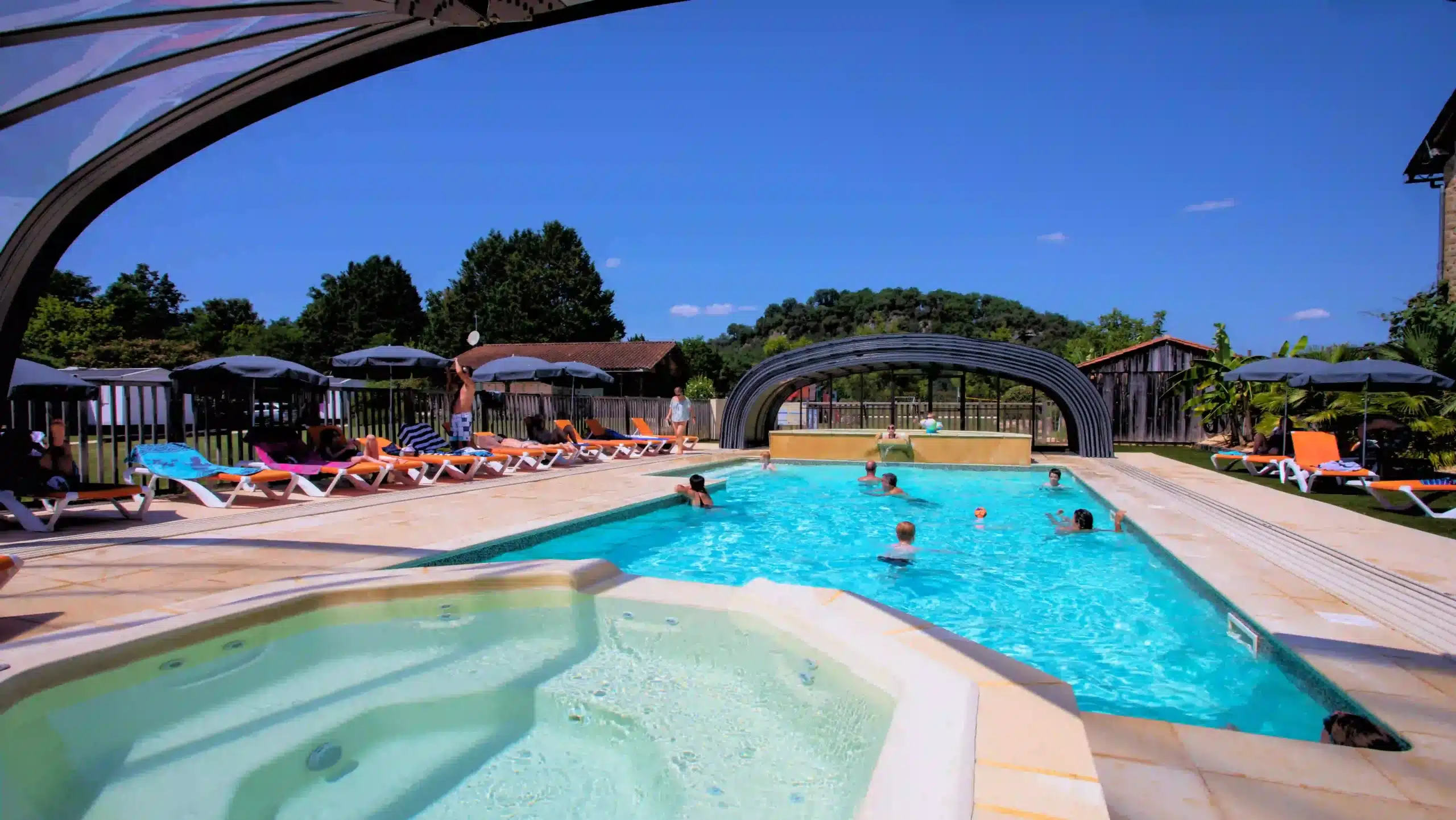 Swimmingpool vitrac