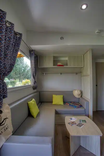 Mobil home Harlekin Premium 36m² (3 Schlafzimmer) – Klimaanlage + Geschirrspüler + TV