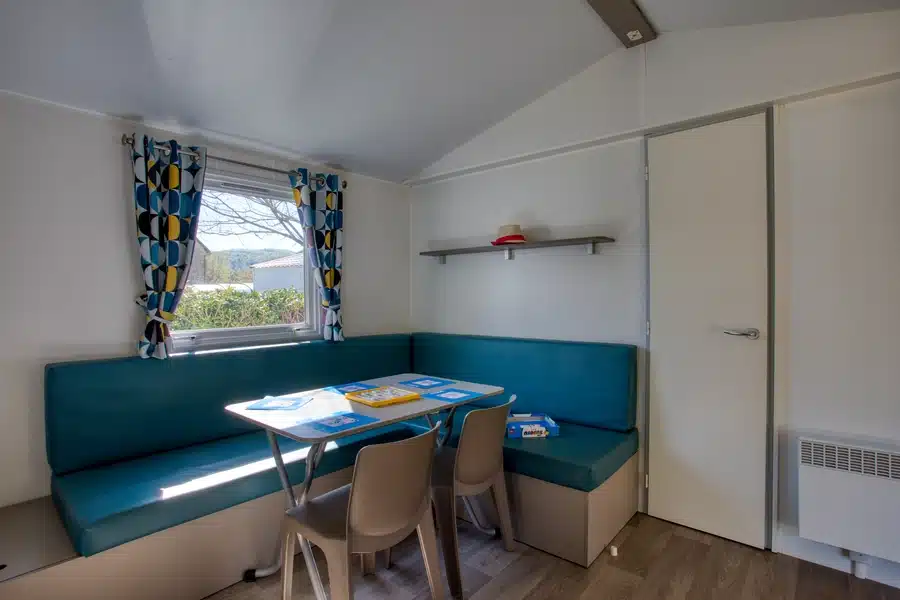 Mobil home Bahamas Komfort 26m² (2 Schlafzimmer) – überdachte Terrasse + TV